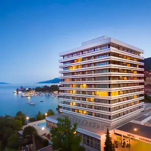 Ambasador - Liburnia Hotell